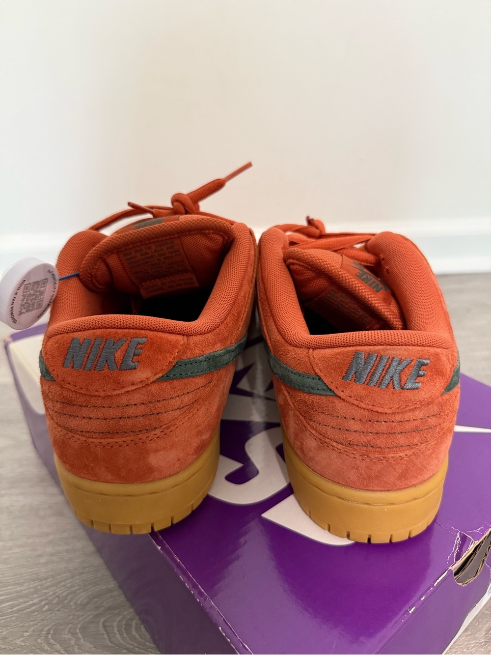 Nike SB Dunk Low - Picture 5 of 7
